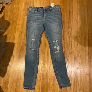 Hollister NWT 7S womens mid rise super skinny jeans